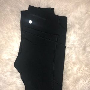 Lululemon! New without tags size 4